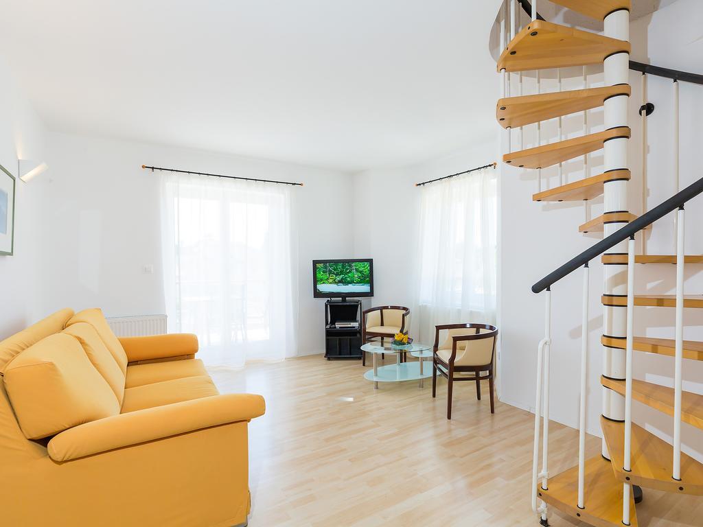 Apartments Gala Пореч Экстерьер фото